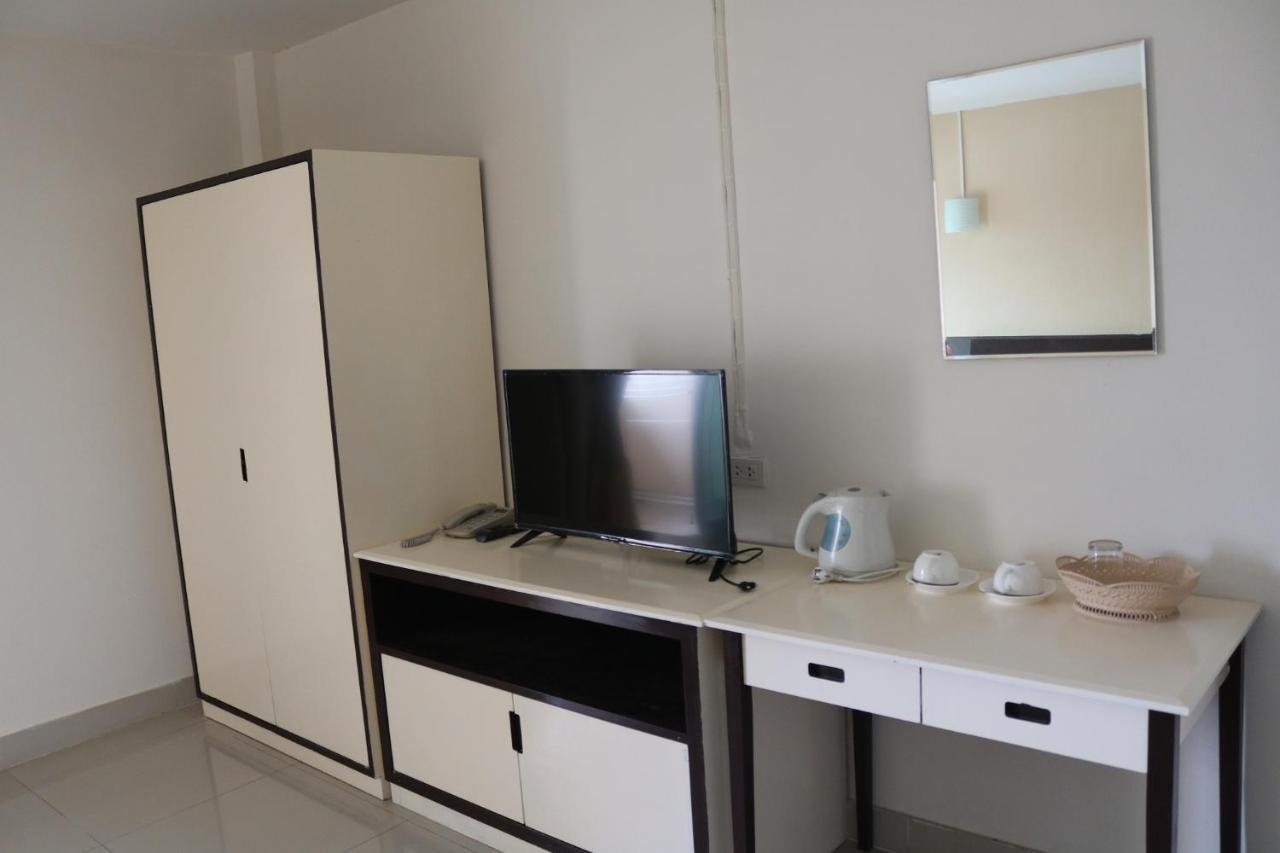 Ferienwohnung Ladapan Mansion Nonthaburi Exterior foto